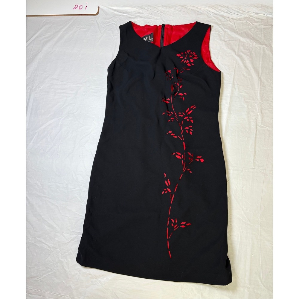 YL by Yair Black Red Floral Sheath Dress Women's Size 6 Sleeveless Knee Length